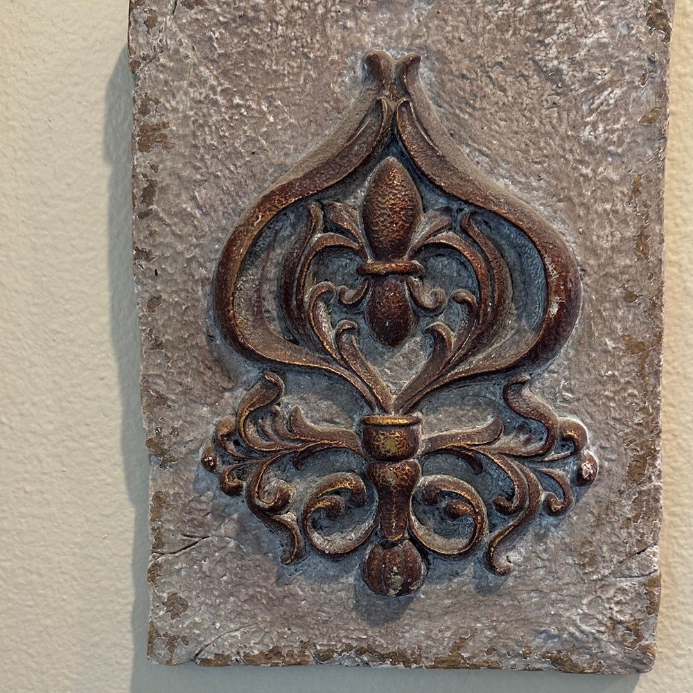 Southern Living At Home Ornate Wall Plaques in Brown and Gold - Picture 5 of 13